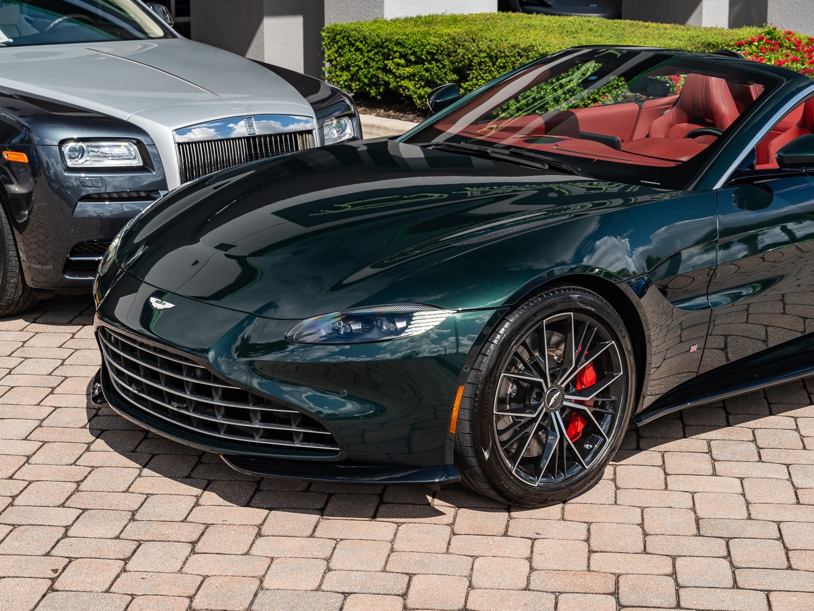 2021 Aston Martin Vantage photo 5