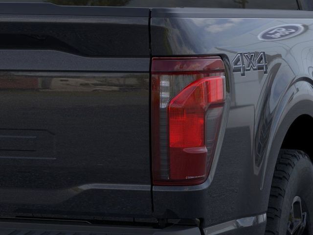 2025 Ford F-150 XLT photo 19