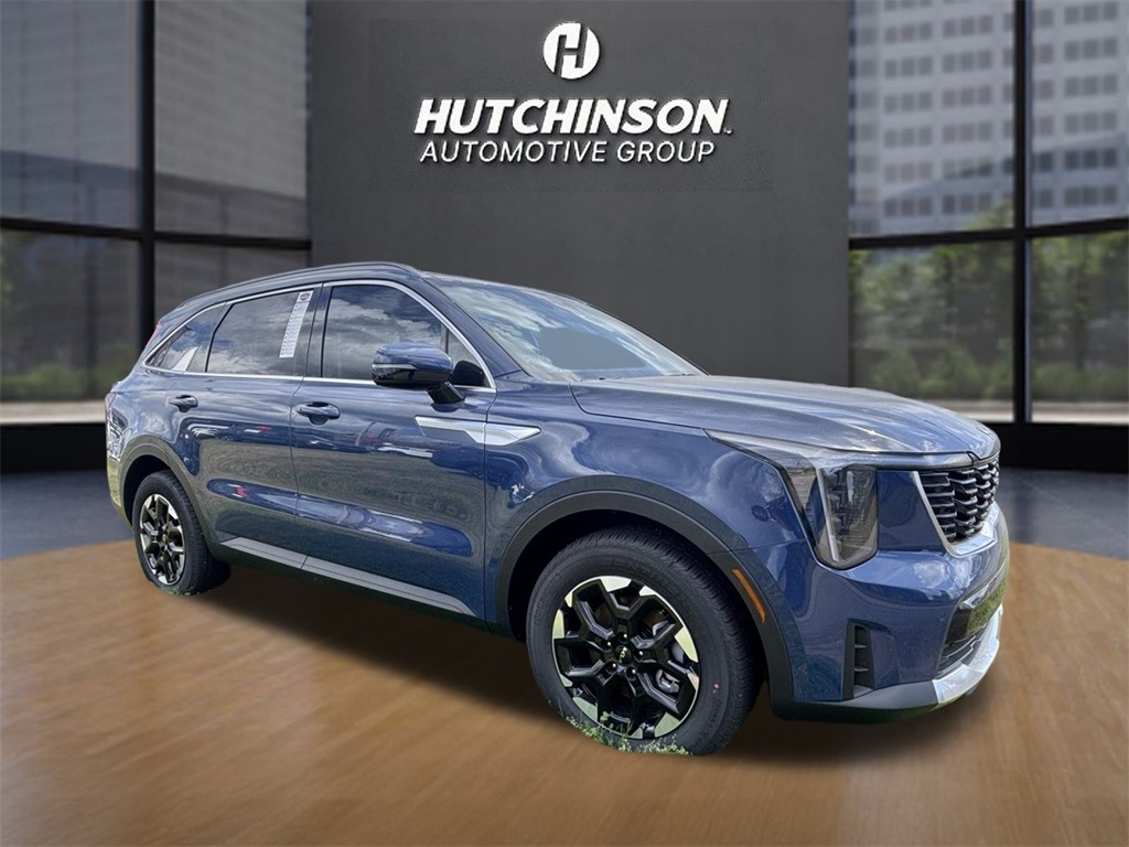 2025 Kia Sorento S's photo