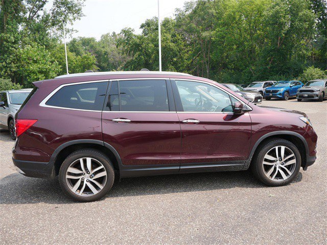 2016 Honda Pilot Elite photo 8