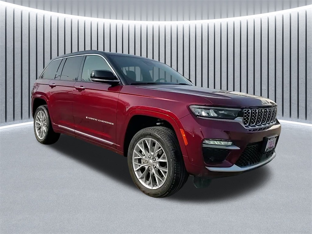 2025 Jeep Grand Cherokee Summit's photo