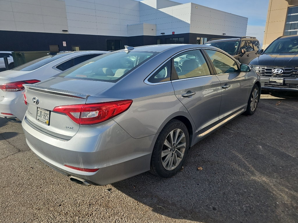 2015 Hyundai Sonata Sport photo 4