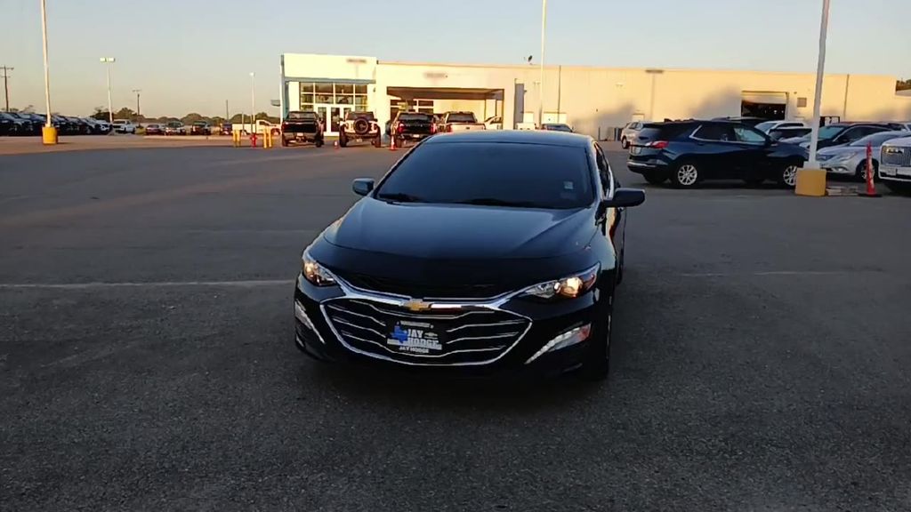 2020 Chevrolet Malibu 1LT photo 3