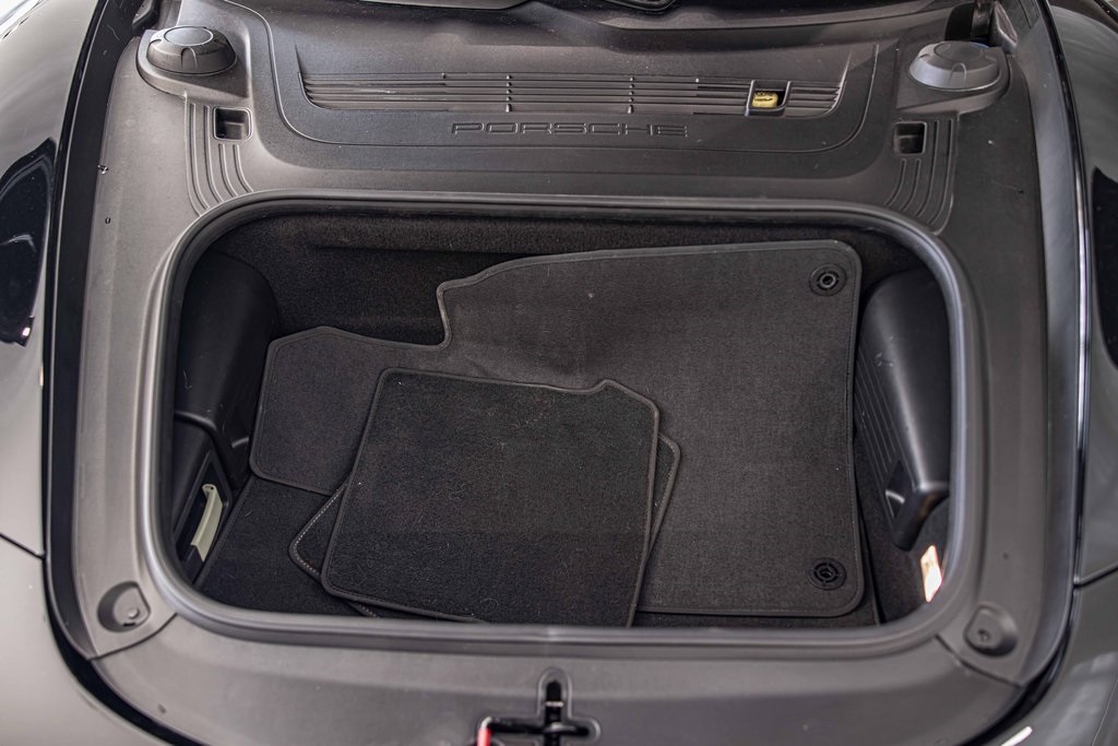 2016 PORSCHE 911 - Image 4