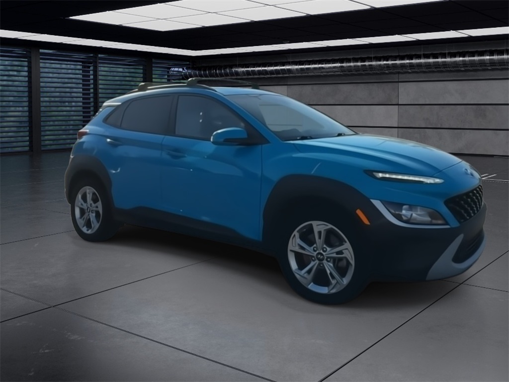 2022 Hyundai Kona SEL photo 2