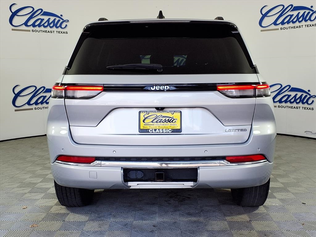 2022 Jeep Grand Cherokee Limited photo 4
