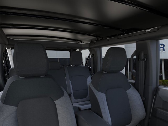 2025 Ford Bronco Base photo 9