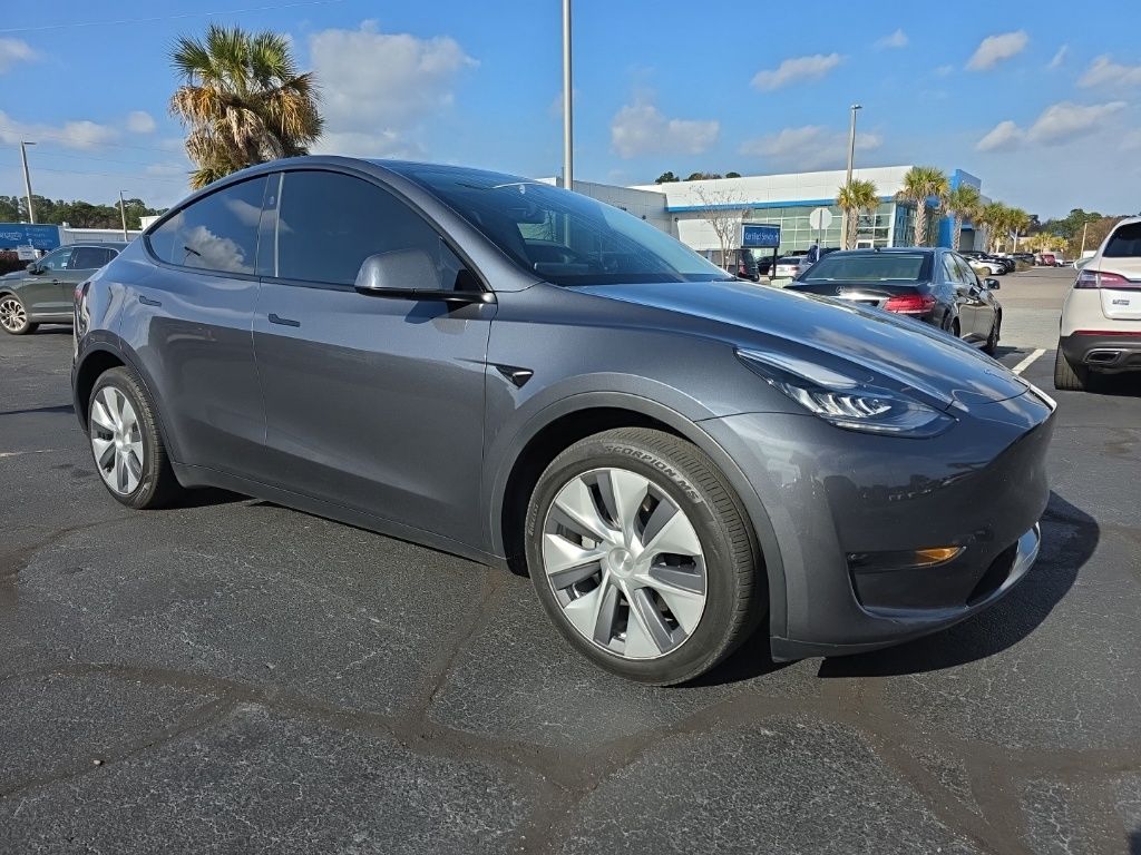 2023 Tesla Model Y Long Range's photo