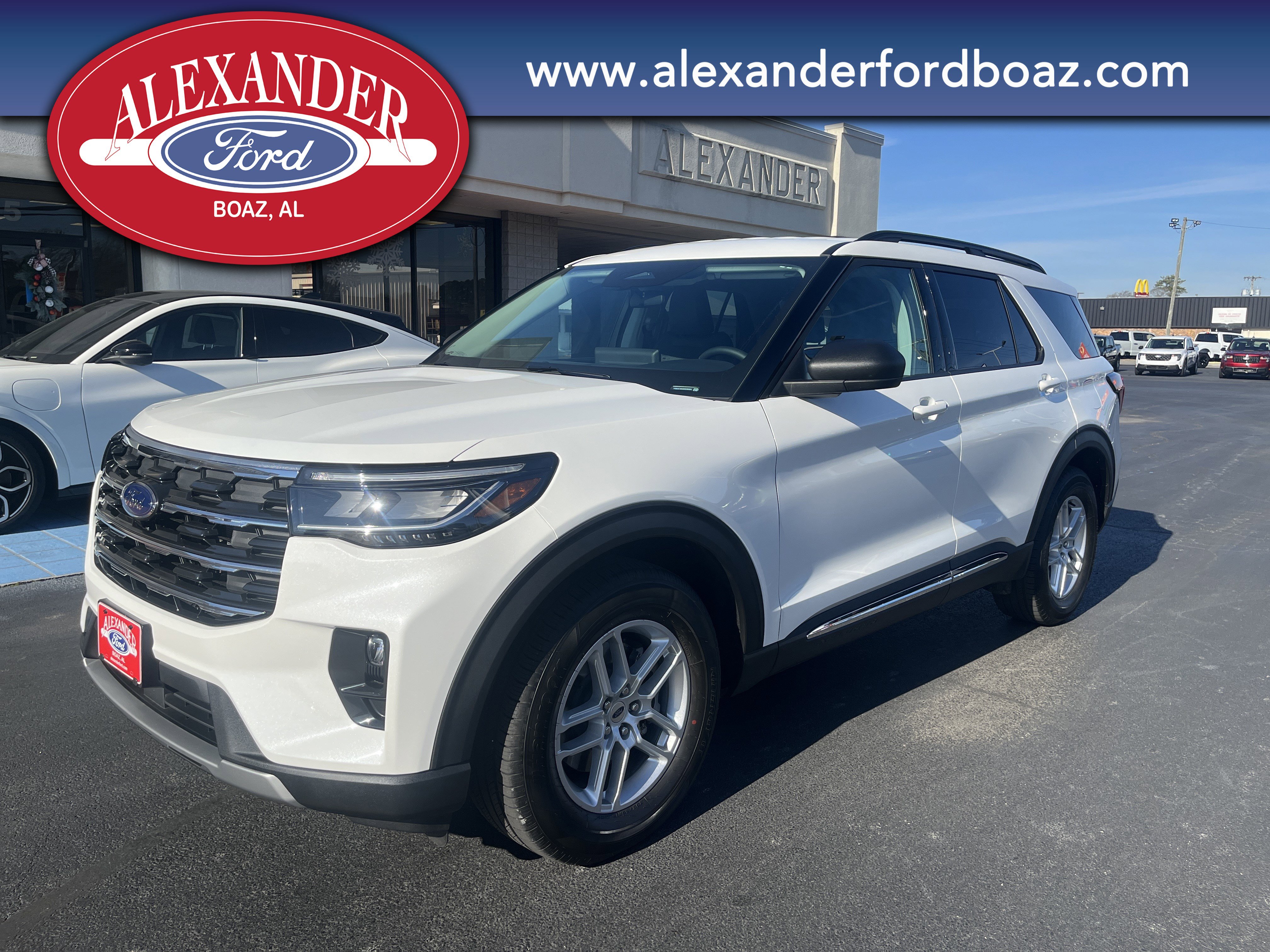 2025 Ford Explorer Active's photo