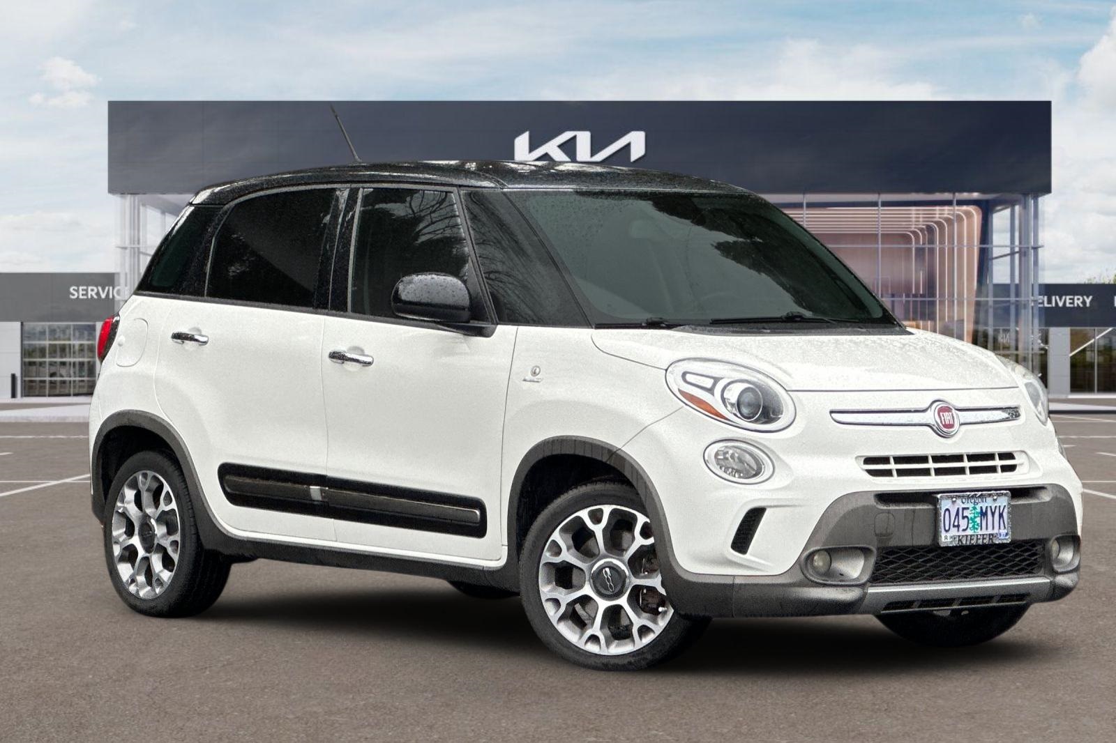 Used 2015 FIAT 500L Trekking with VIN ZFBCFADHXFZ030986 for sale in Eugene, OR