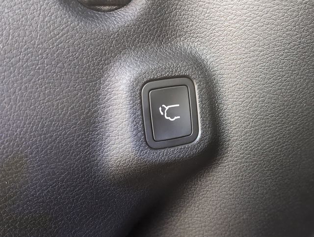 2025 Jeep Compass Latitude photo 28