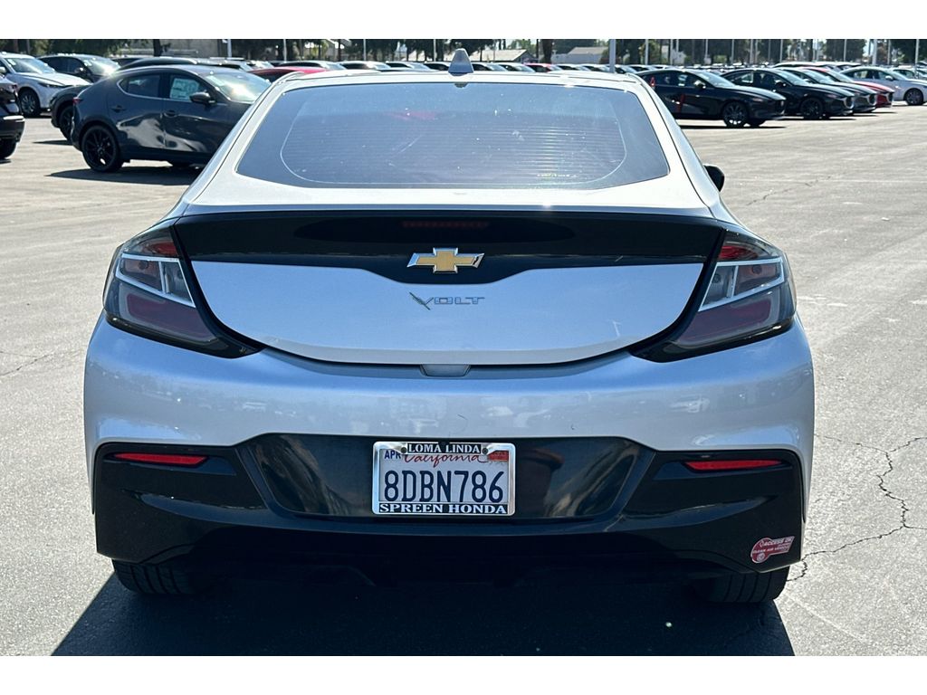 2018 Chevrolet Volt LT photo 4