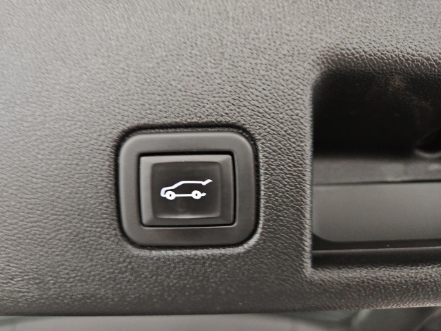 2020 Chevrolet Equinox Premier photo 13