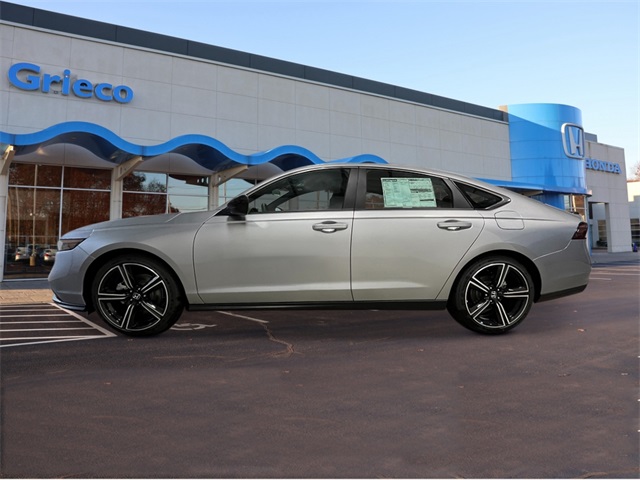 2025 Honda Accord Hybrid Sport photo 2