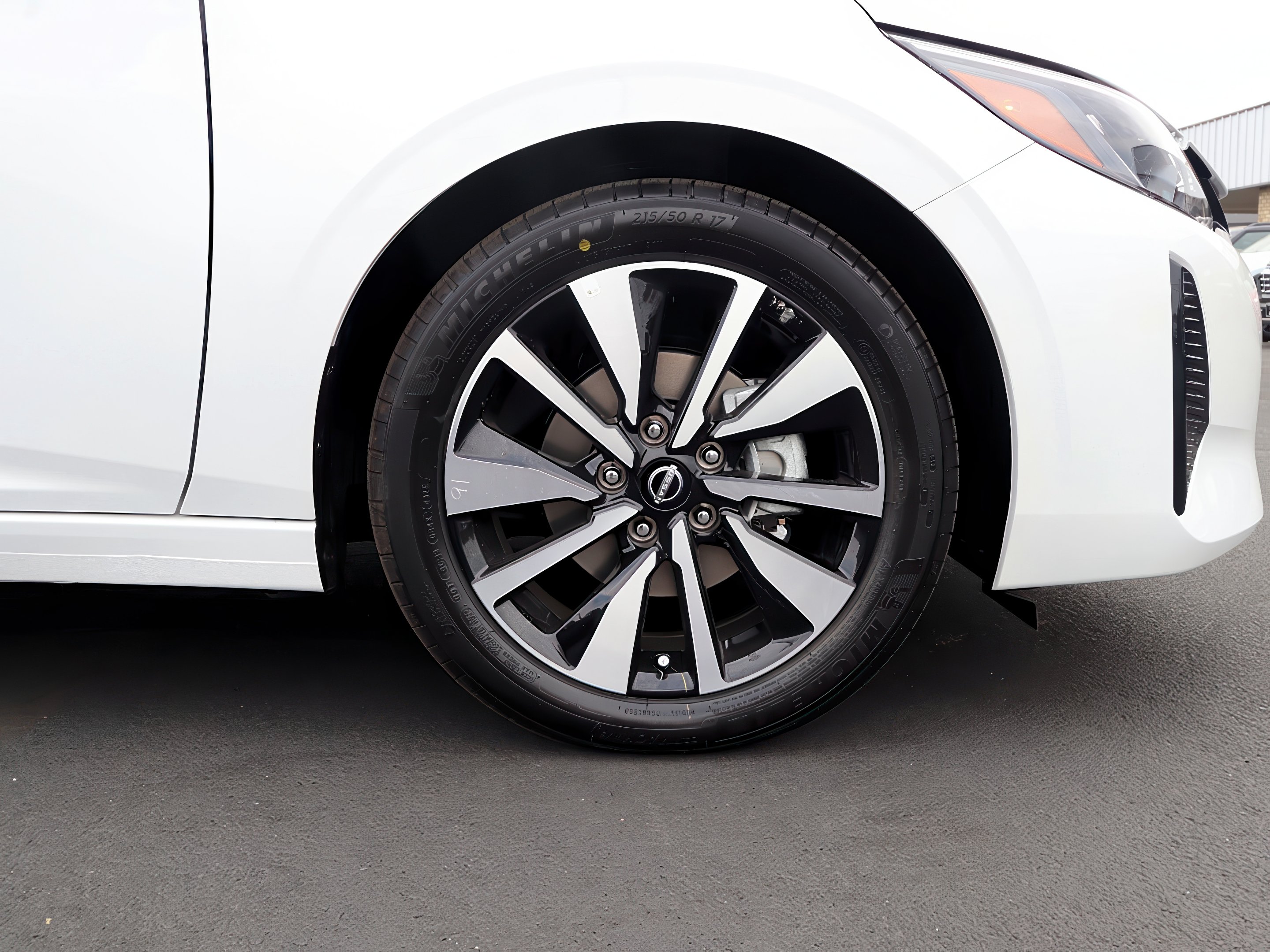 2025 Nissan Sentra SV photo 29