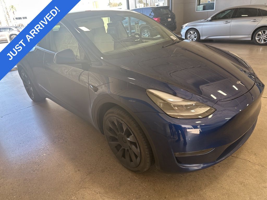 Used 2023 Tesla Model Y Long Range with VIN 7SAYGDEE6PF801542 for sale in Kansas City