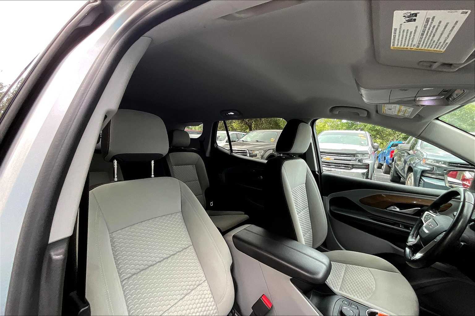 2020 Gmc Terrain SLE photo 18