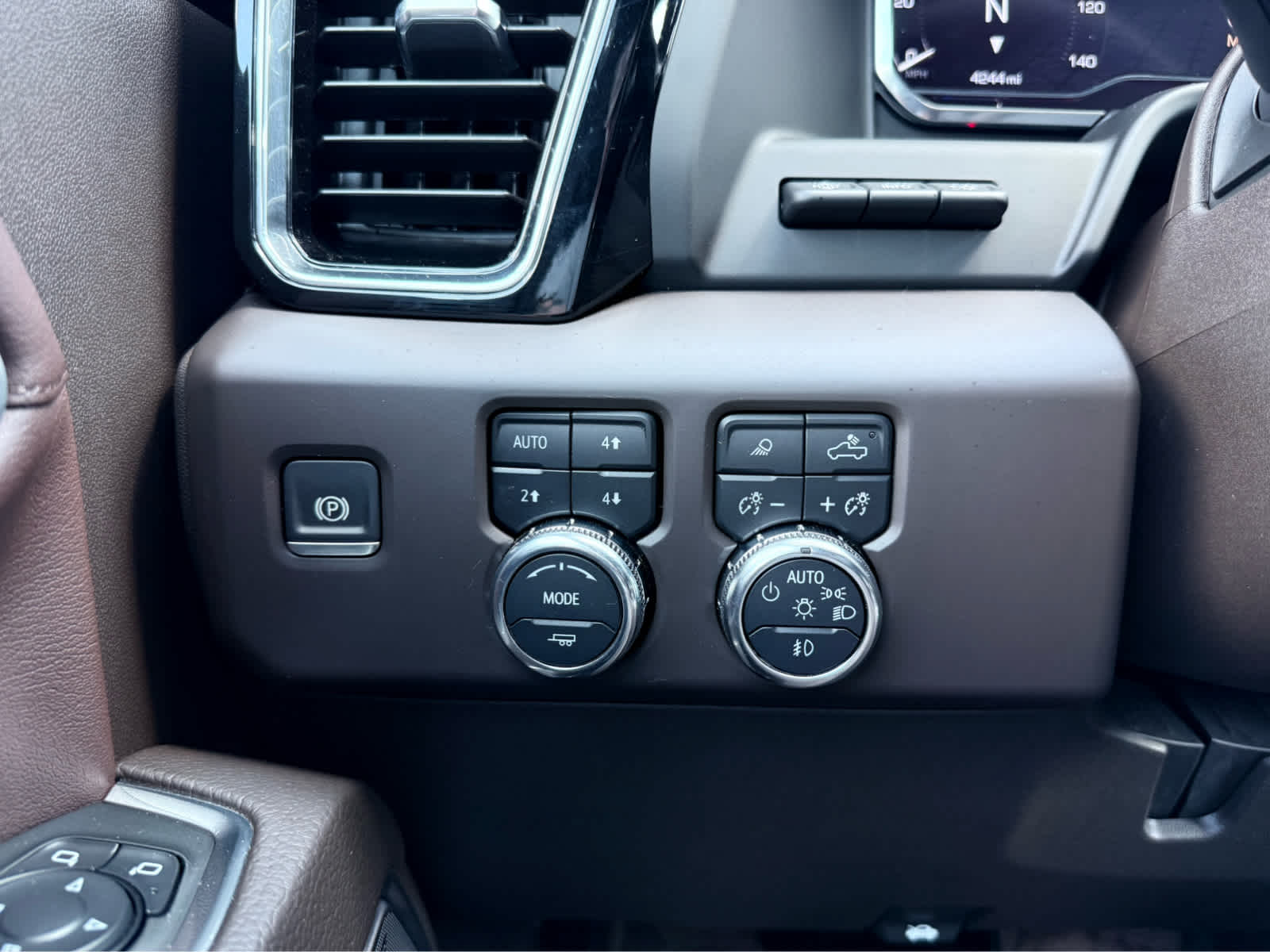 2025 Gmc Sierra 2500 HD Denali photo 17