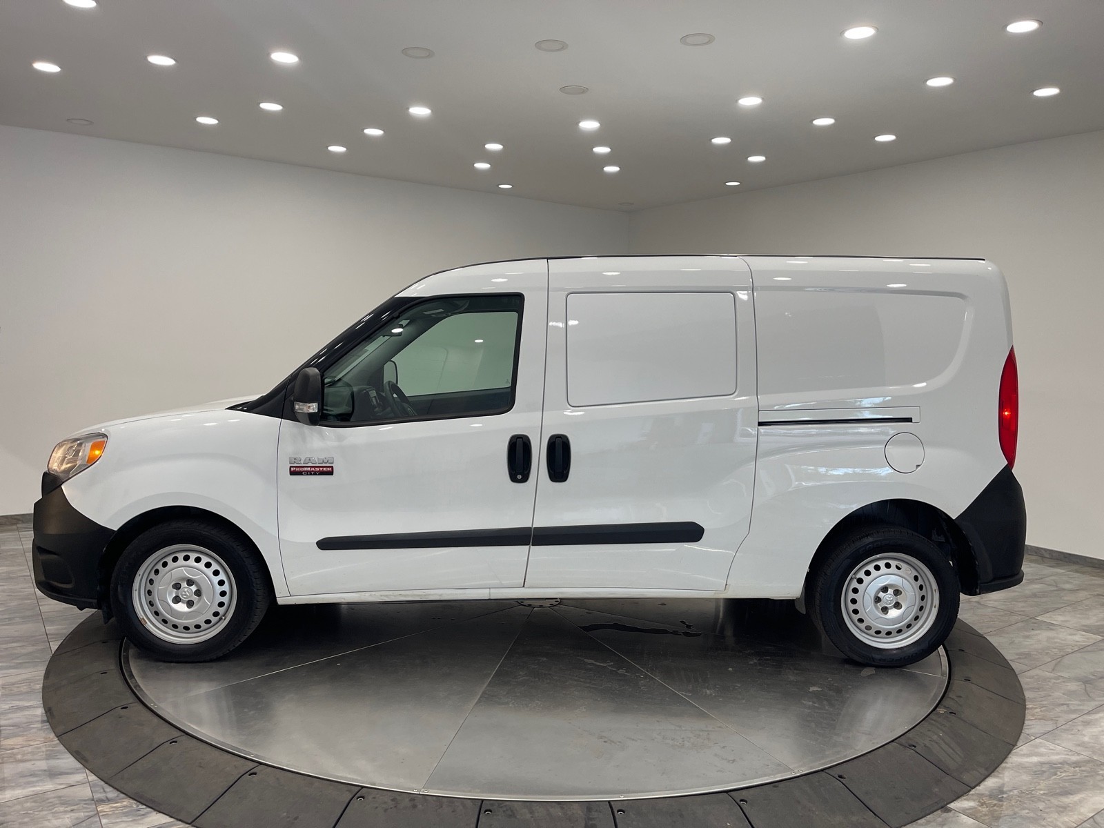 2021 Ram ProMaster City Tradesman photo 4