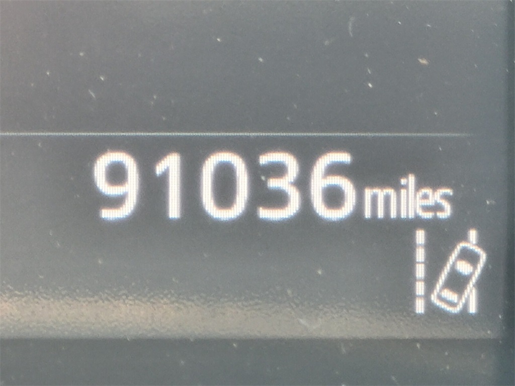 2020 Toyota Camry SE photo 18