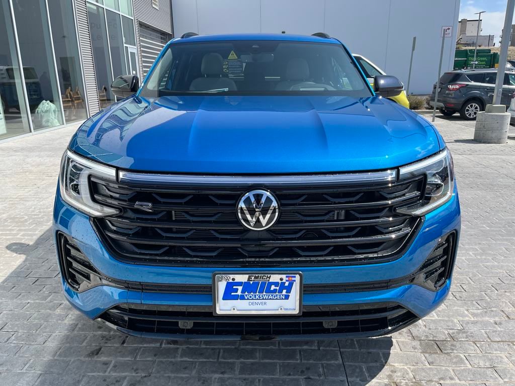 2025 Volkswagen Atlas Cross Sport SEL R-Line photo 8