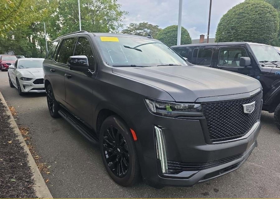 2021 Cadillac Escalade Sport Platinum photo 3