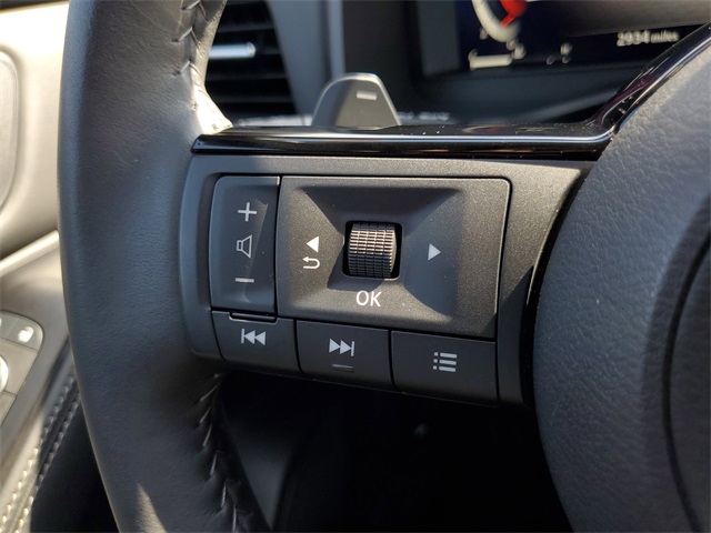 2024 Nissan Rogue SL photo 23