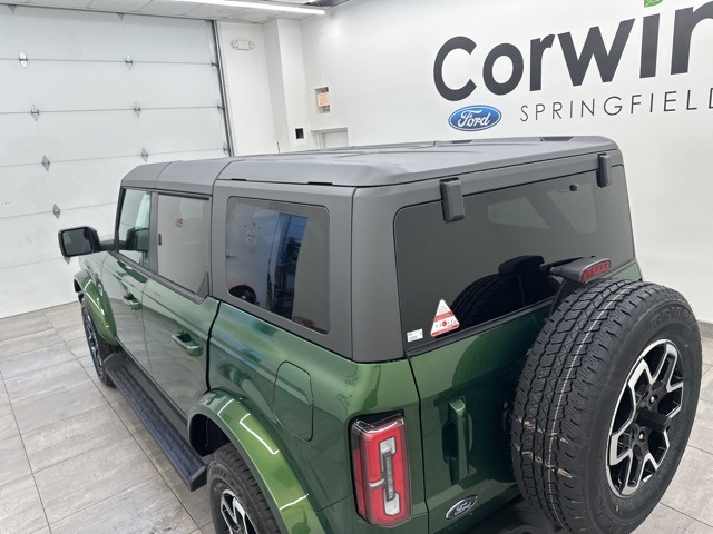 2025 Ford Bronco Outer Banks photo 39