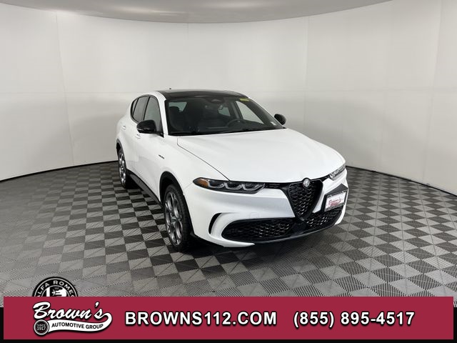 2025 Alfa Romeo Tonale Base's photo