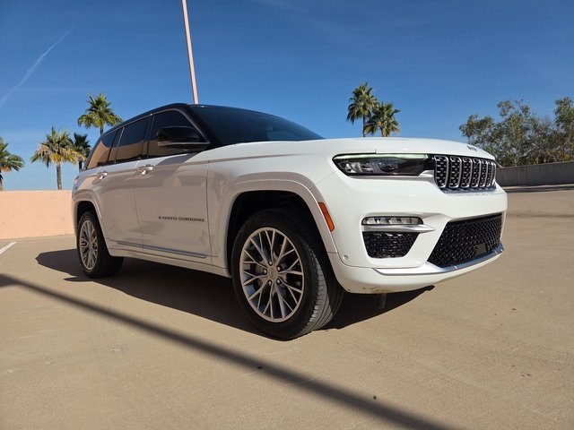 2024 Jeep Grand Cherokee Summit's photo