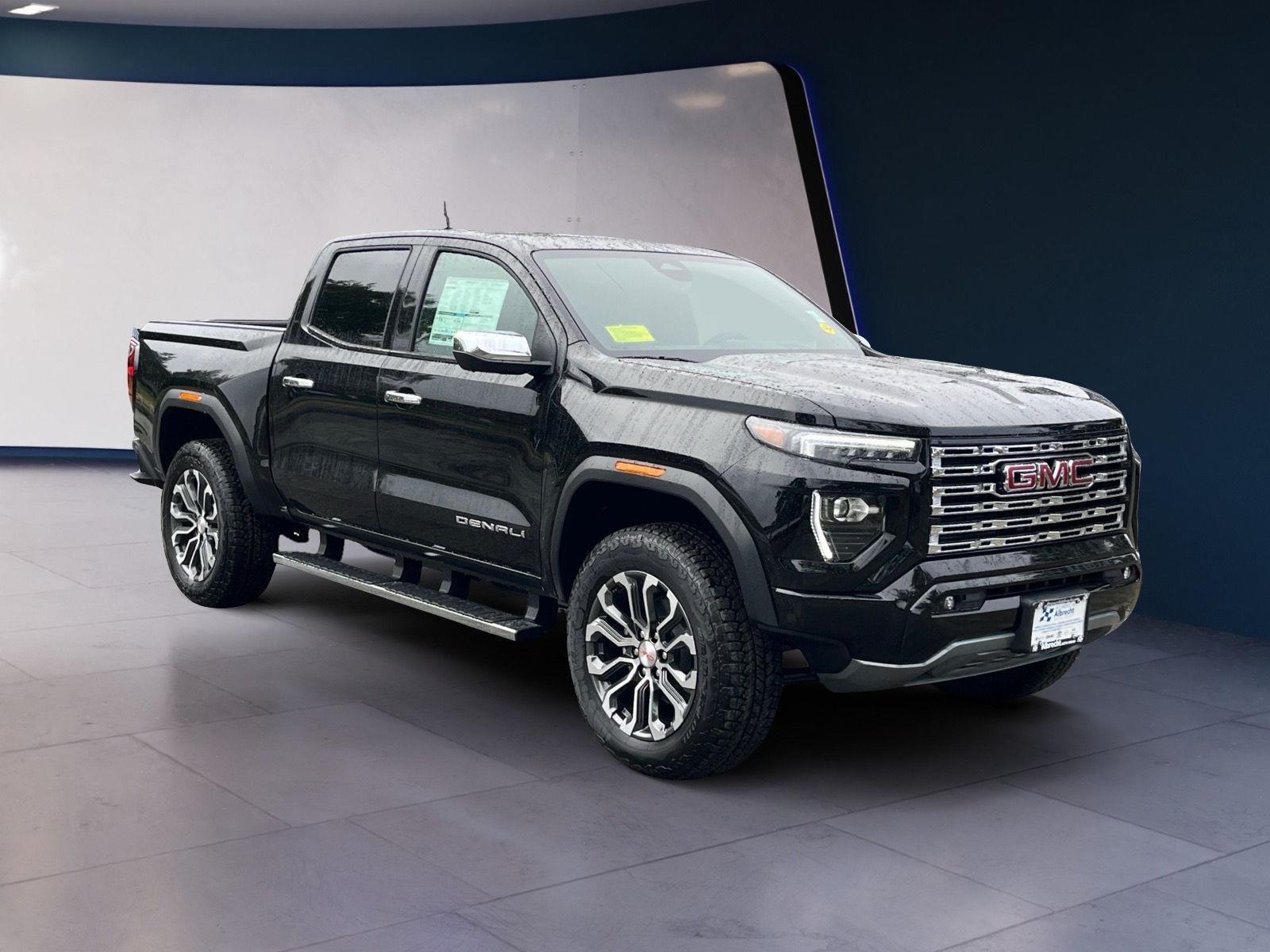 2026 Gmc Canyon Denali photo 2