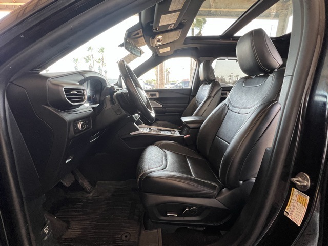 2020 Ford Explorer ST photo 2