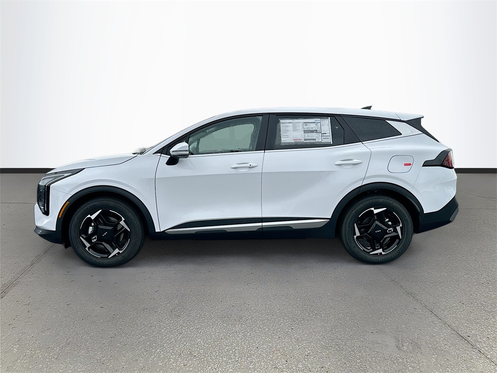 2026 Kia Sportage EX photo 3