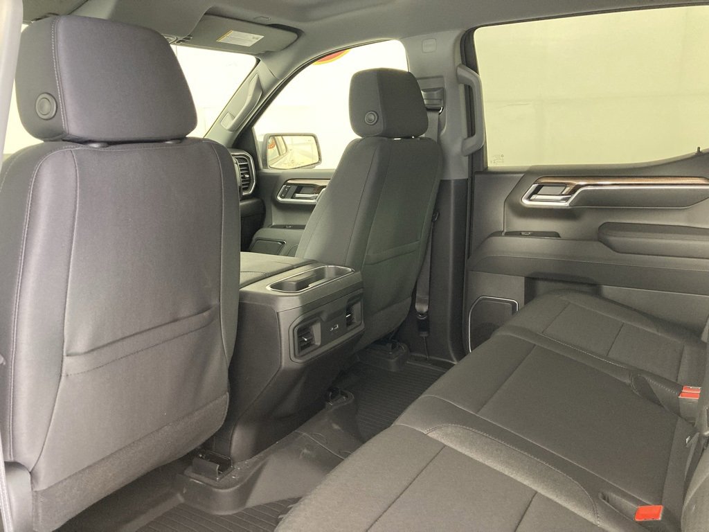 2026 Chevrolet Silverado 1500 LT photo 14