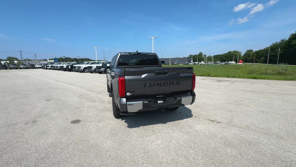 2024 Toyota Tundra SR5 photo 7
