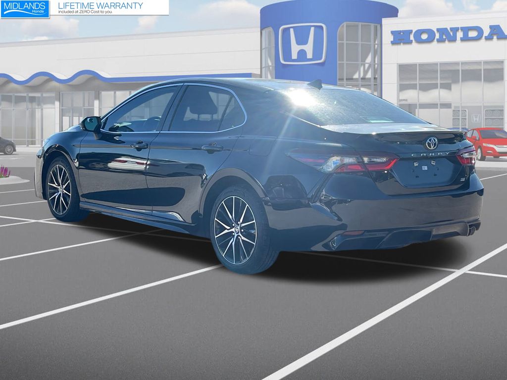2023 Toyota Camry SE photo 4