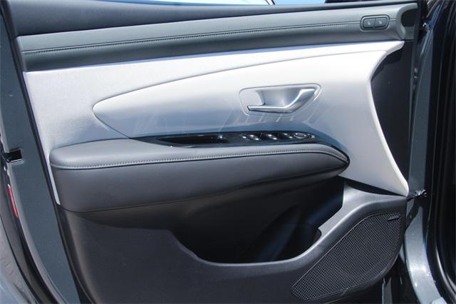 2025 Hyundai Tucson Limited photo 21