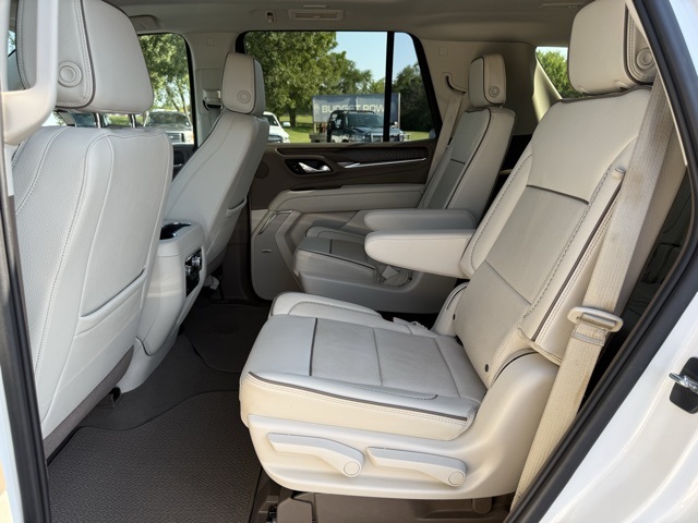 2023 Gmc Yukon Denali photo 11