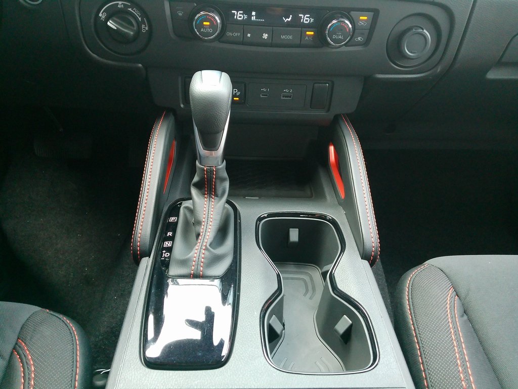 2025 Nissan Frontier Crew Cab PRO-4X photo 28