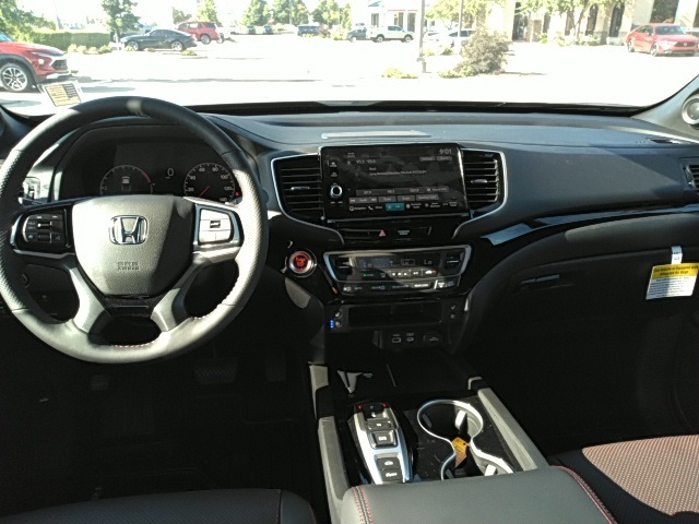 2025 Honda Ridgeline Black Edition photo 3