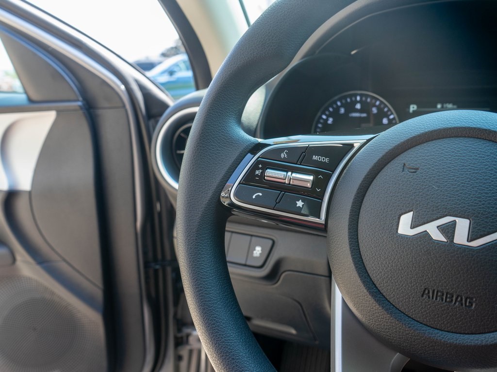 2024 Kia Forte LXS photo 18