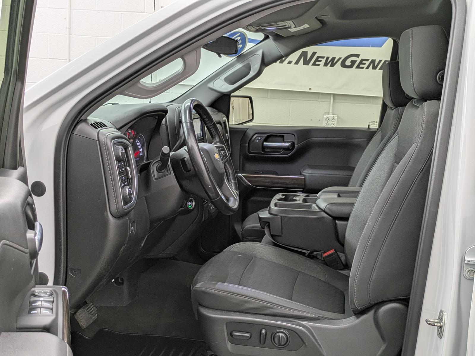 2021 Chevrolet Silverado 1500 photo 4