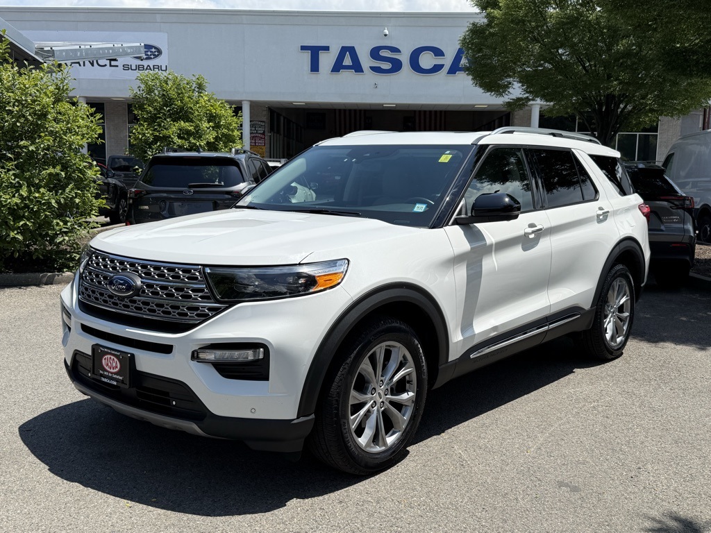 Used 2022 Star White Ford Limited image 1