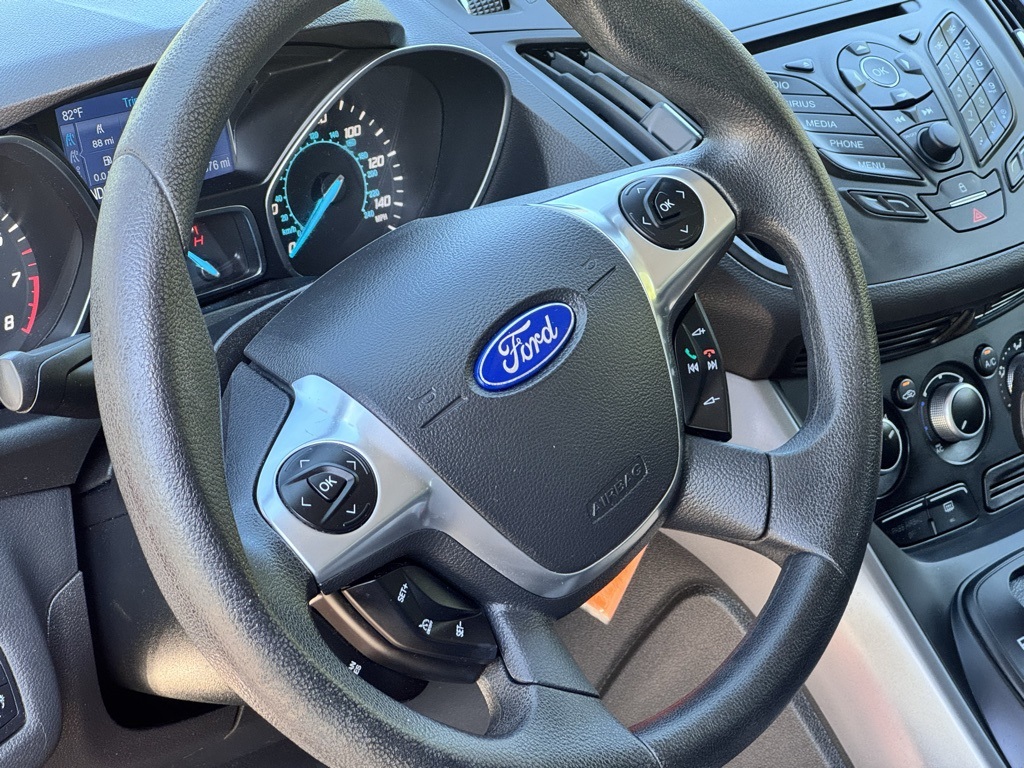 2014 Ford Escape SE photo 16