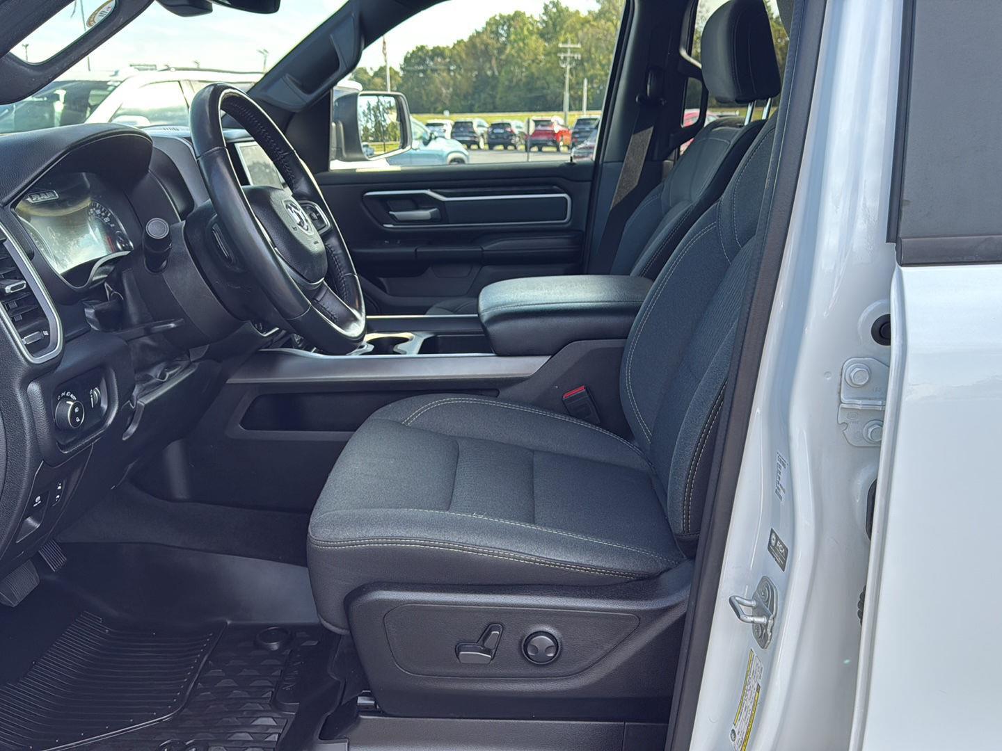 2022 Ram 1500 Big Horn photo 9