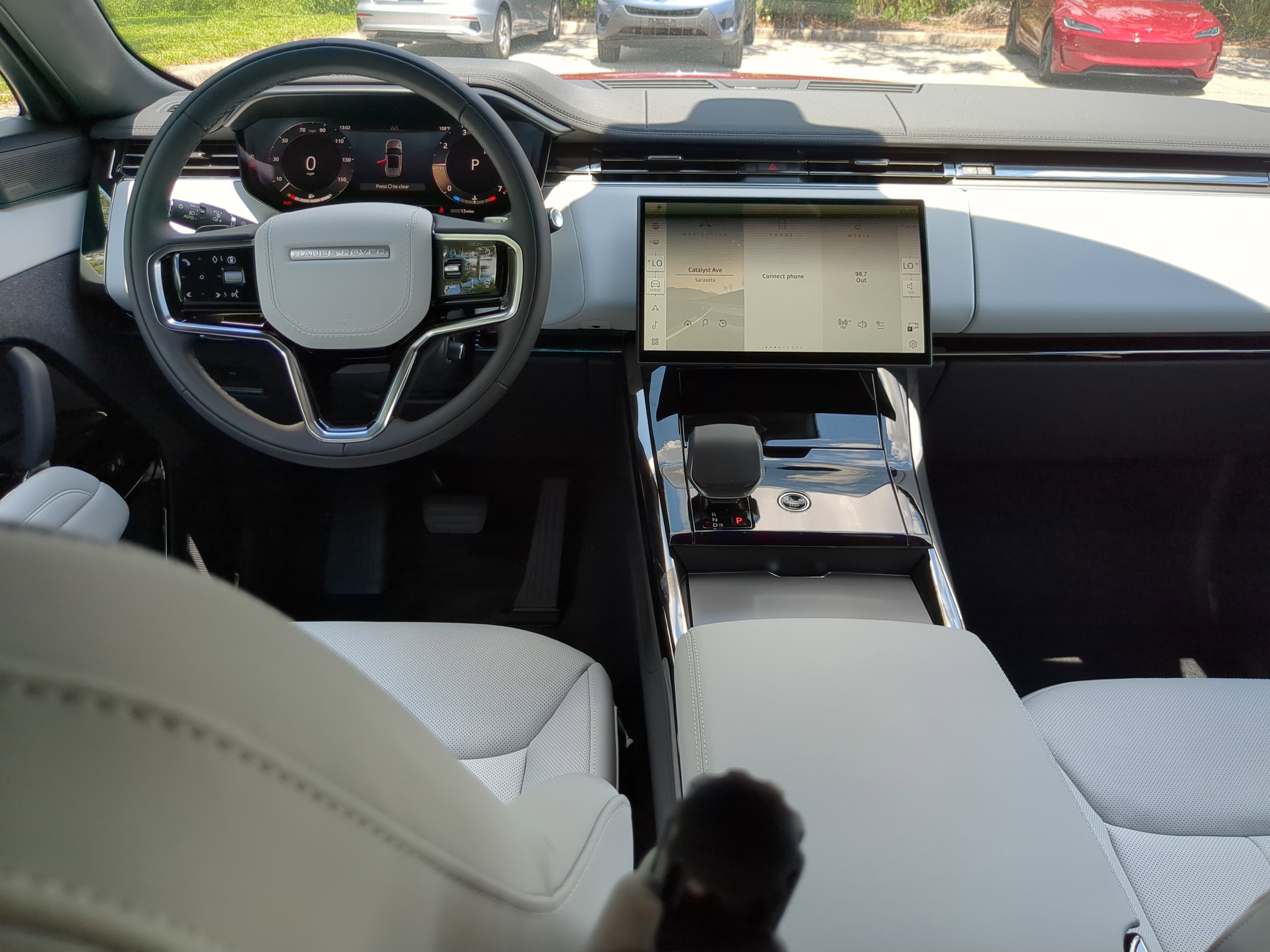 2025 Land Rover Range Rover Sport SE photo 9