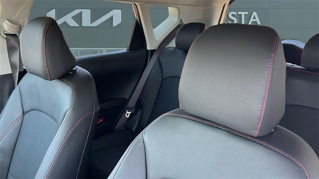 2025 Kia Soul GT-Line photo 7