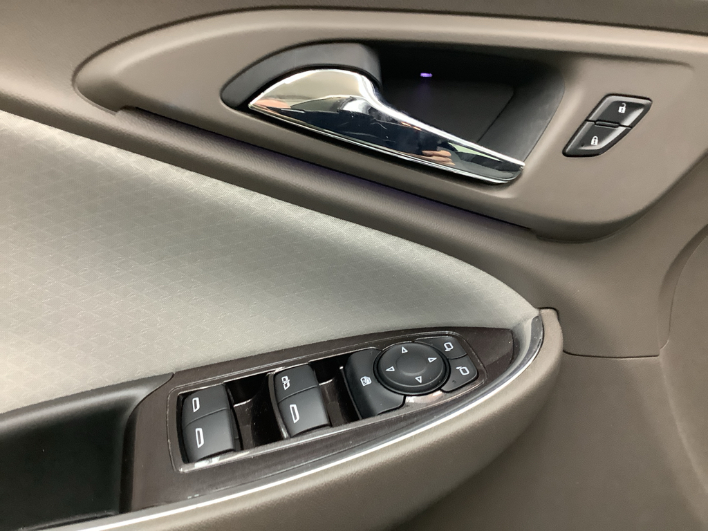 2018 Chevrolet Malibu 1LT photo 14