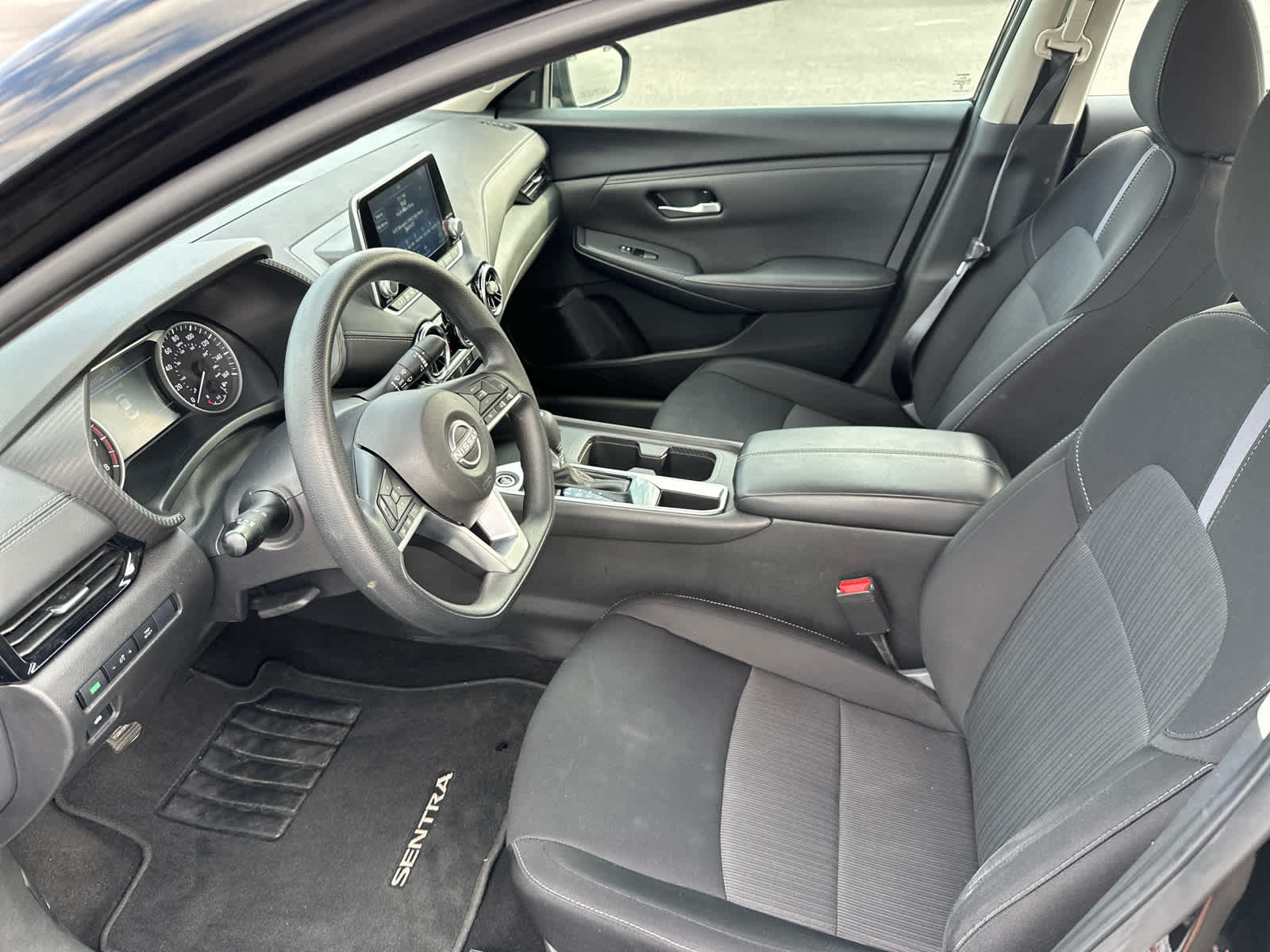 2024 Nissan Sentra SV photo 9