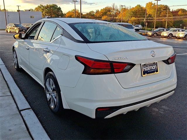 2019 Nissan Altima 2.5 S photo 2